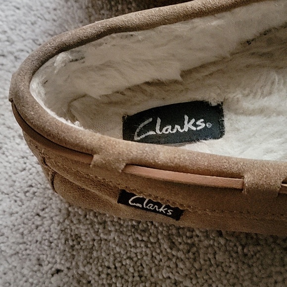 CLARKS Slip-On Leather Slippers - Size 8 - Picture 3 of 6